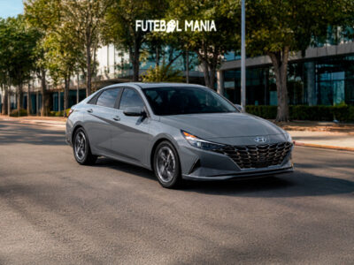 Drive the Hyundai Elantra and Experience a Compact Sedan Designed for Modern American Roads